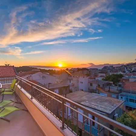 Sunset 아파트 *